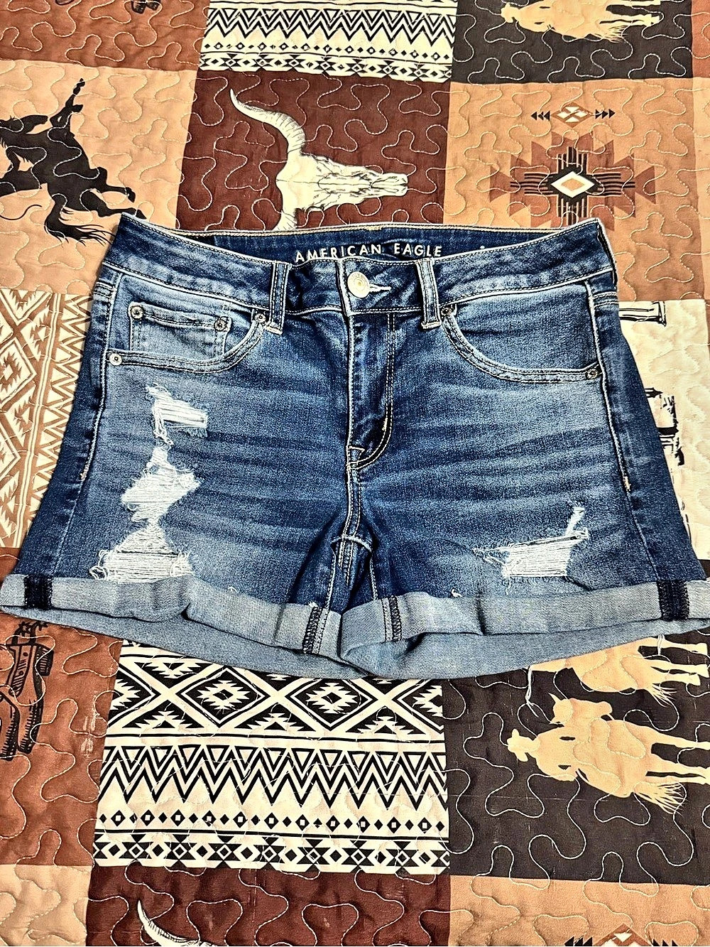 American Eagle Midi Distressed Jean Shorts in Blue Size 8